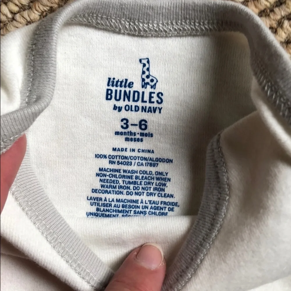 Old Navy 3-6 month sleep outfit NWOT
